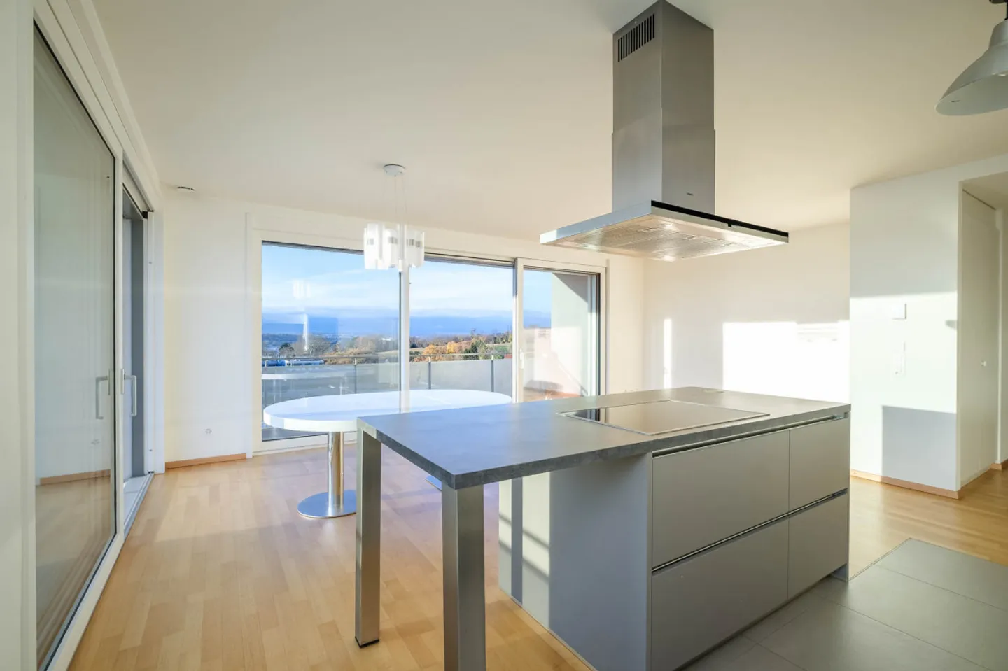 Appartamento 4 locali - Foto 4 di 13