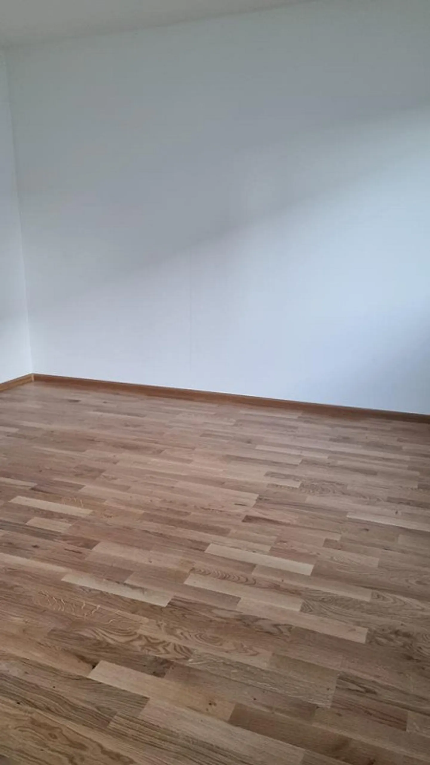 Appartement lumineux de 3.0 pièces avec balcon dans un emplacement central - Photo 9 sur 10