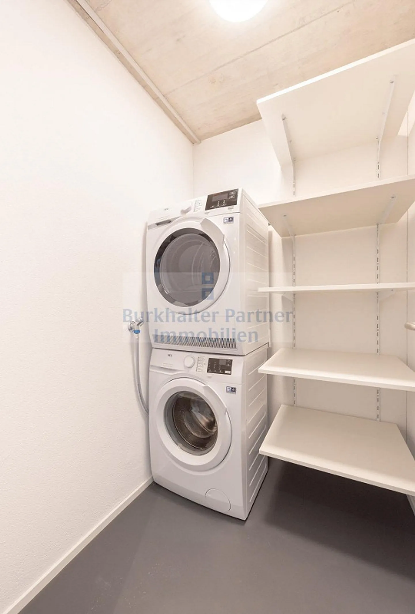Appartement duplex élégant avec un agencement généreux - Photo 8 sur 9