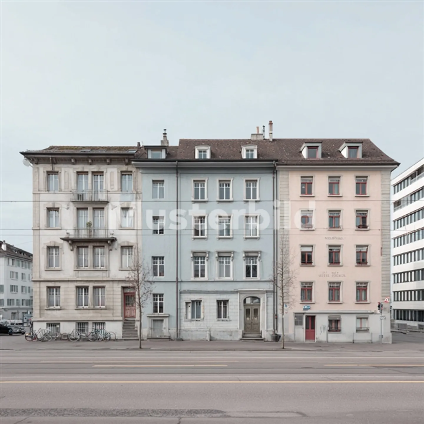 Charming 3.5-Room Old Building Apartment in the Heart of Zurich for Exchange - Photo 4 of 6