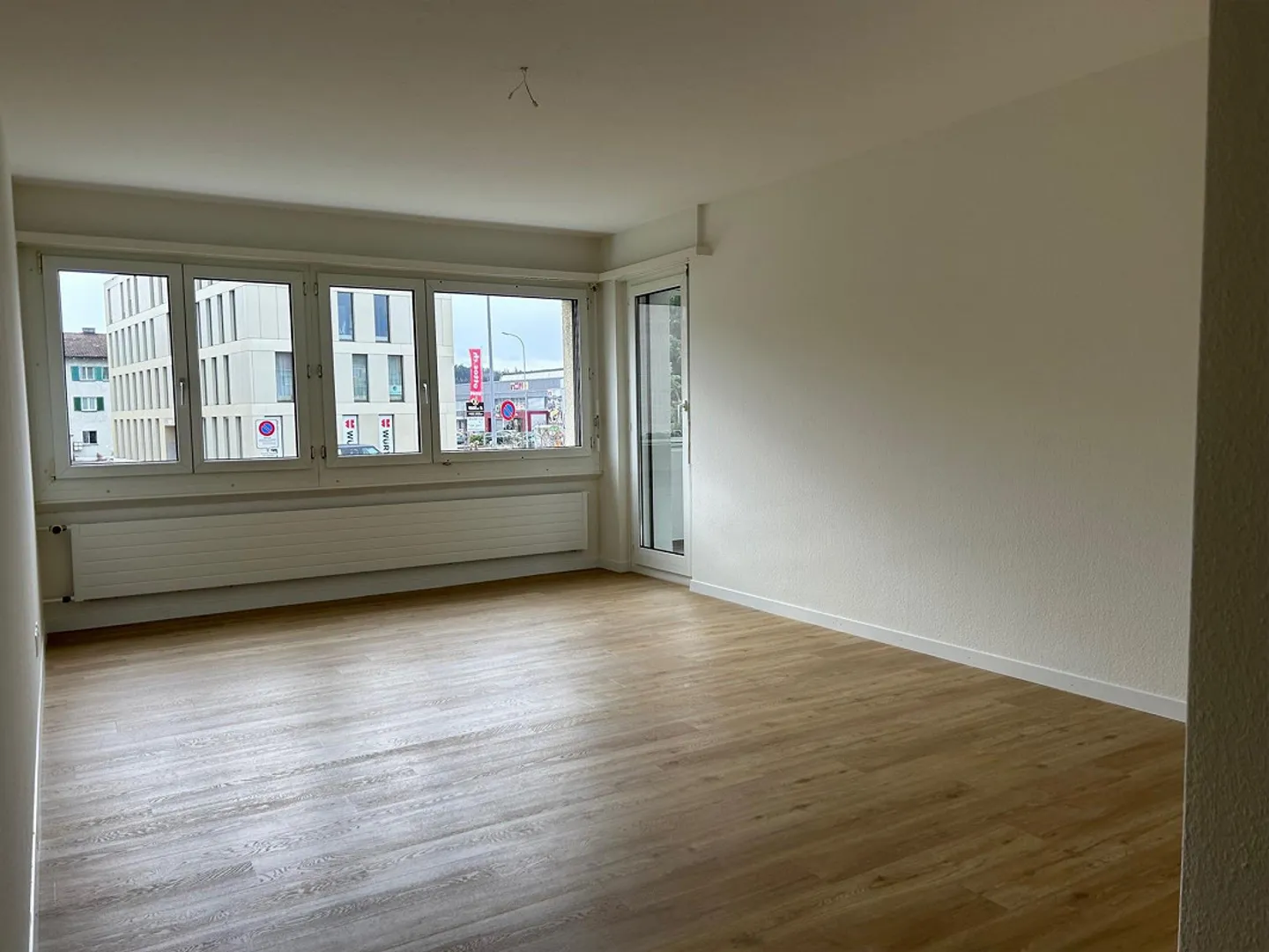 helle Wohnung, wird vor Einzug renoviert - Foto 1 von 8