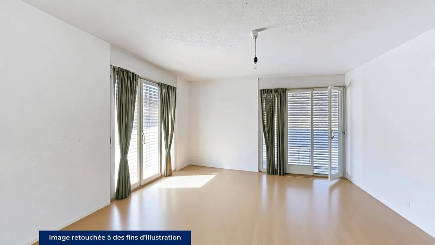 Bright 4.5-room apartment with balcony and unobstructed view in Sierre - Photo 4 of 8