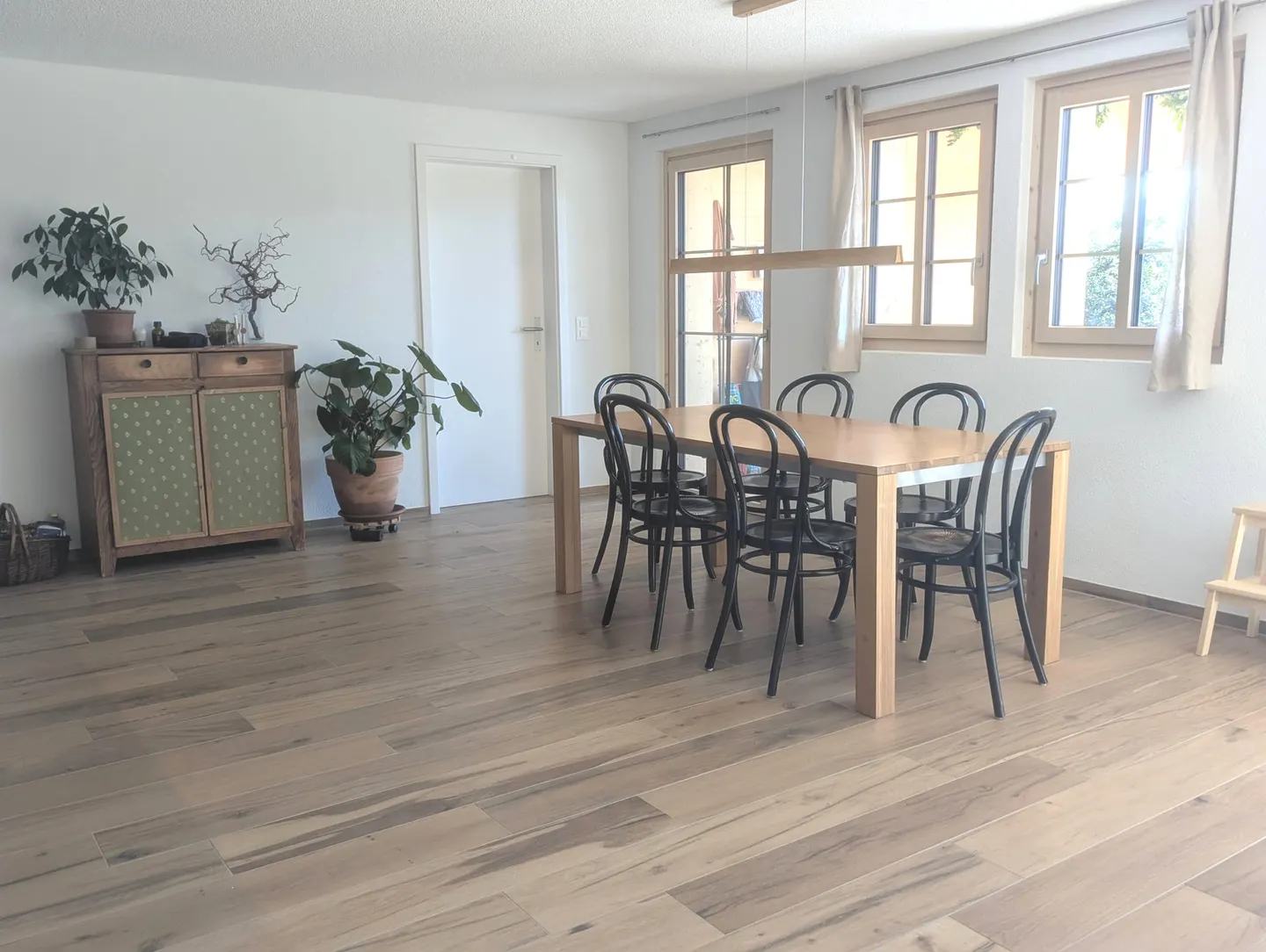 APPARTEMENT 4½ PIÈCES À RÜFENACHT (BE), MEUBLÉ, TEMPORAIRE - Photo 3 sur 10
