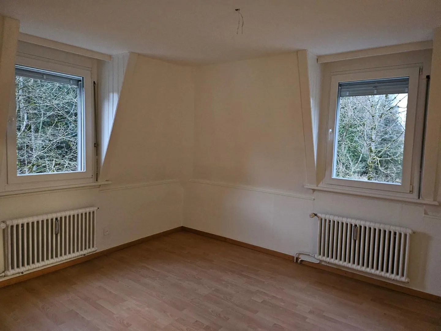 Geräumige Wohnung mit Waldblick - Foto 1 von 7