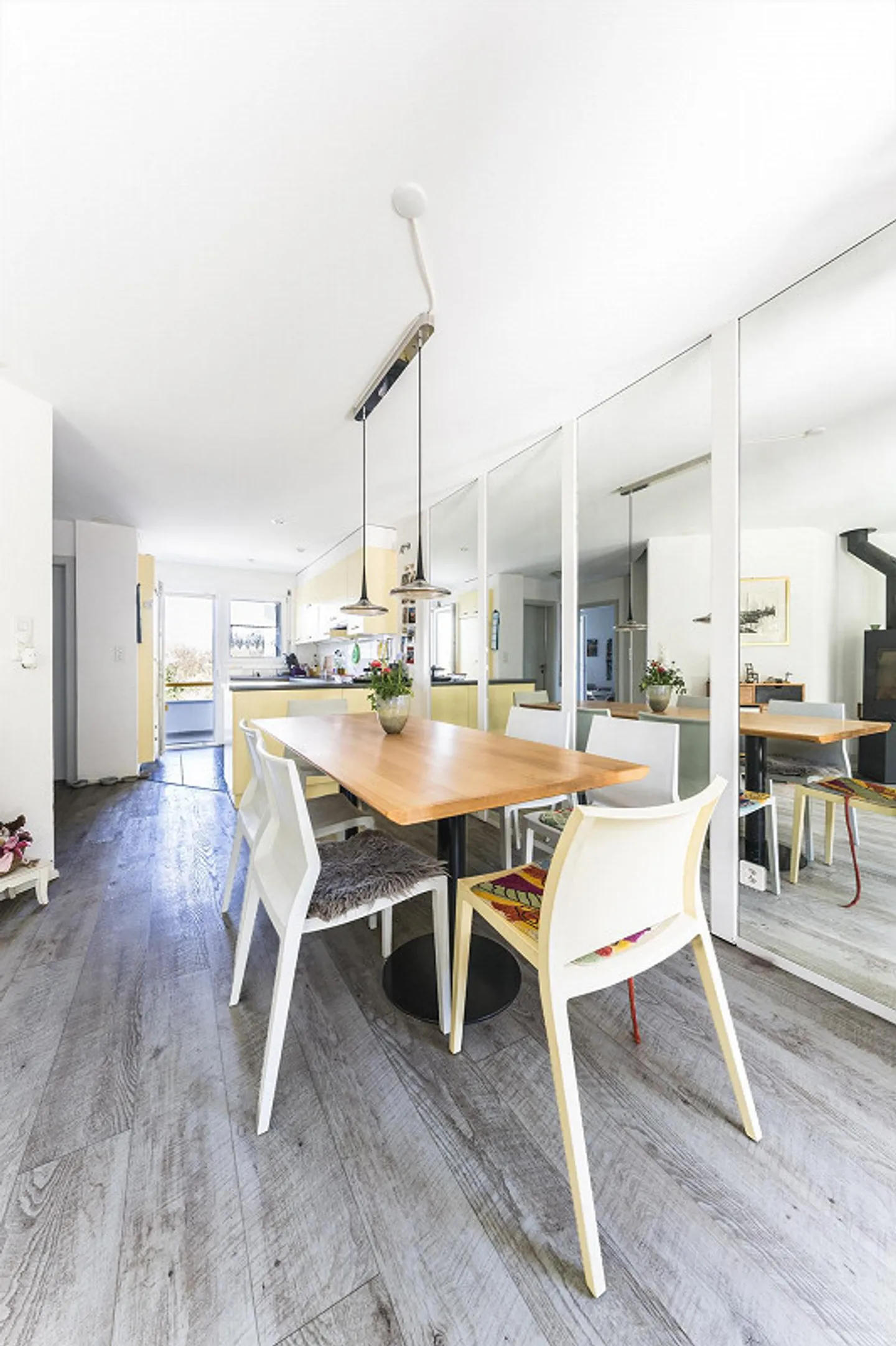 Row House in Goldach – Stylish Living with Garden Idyl - Photo 12 of 14