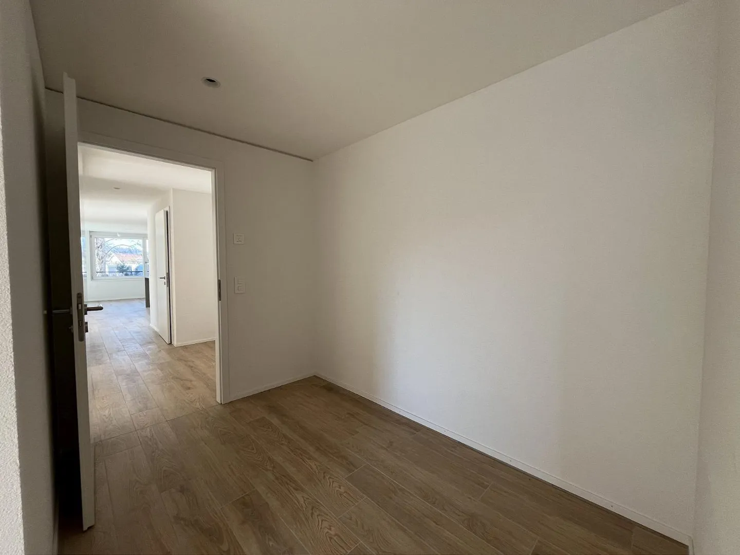 05713 - Appart. 4œ PCES - IMP. CHAMP-RIOND 7 - MATRAN - Foto 5 von 10