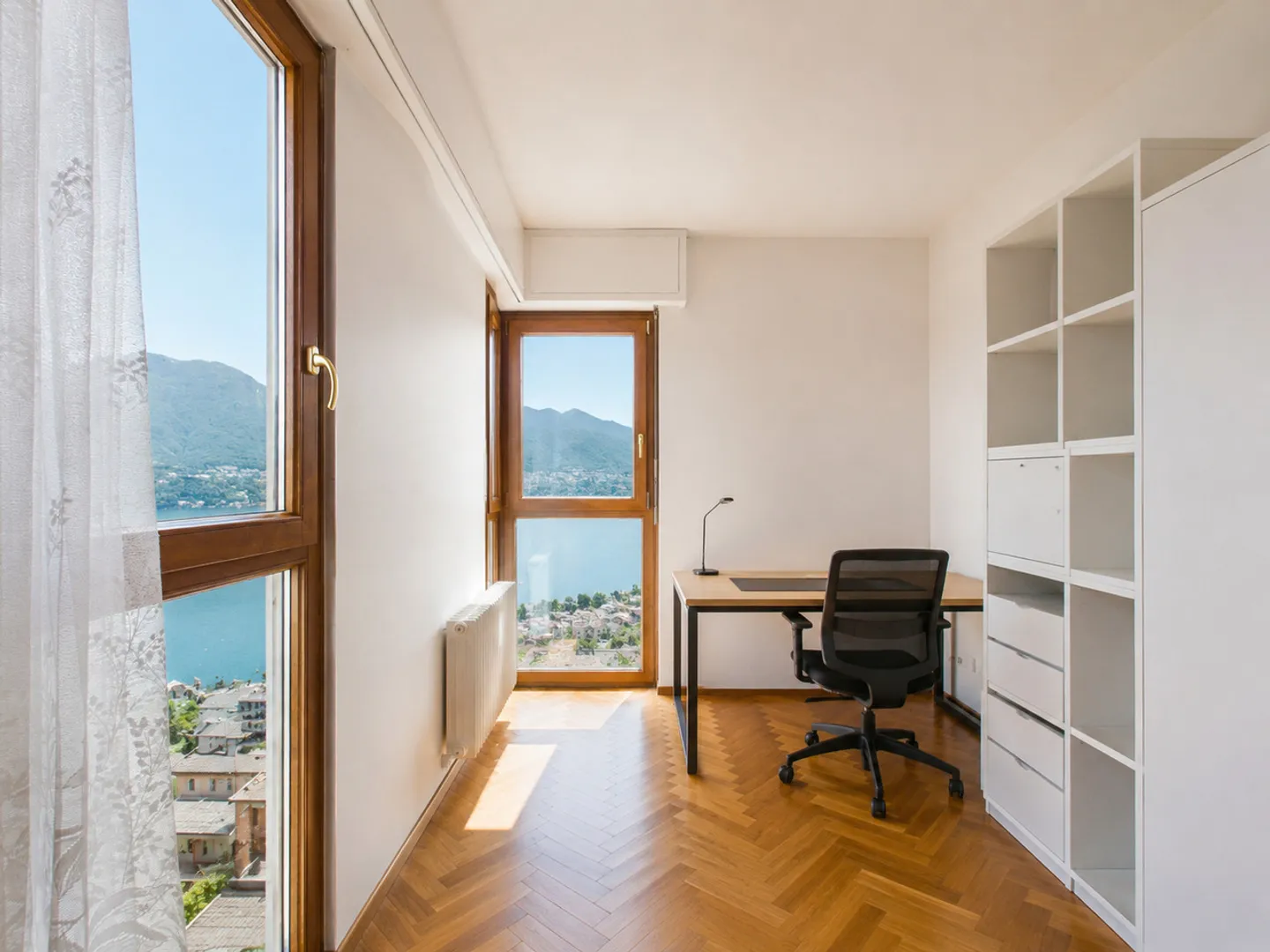 Exceptional 3.5-room apartment with lake view in Pazzallo - Photo 7 of 11