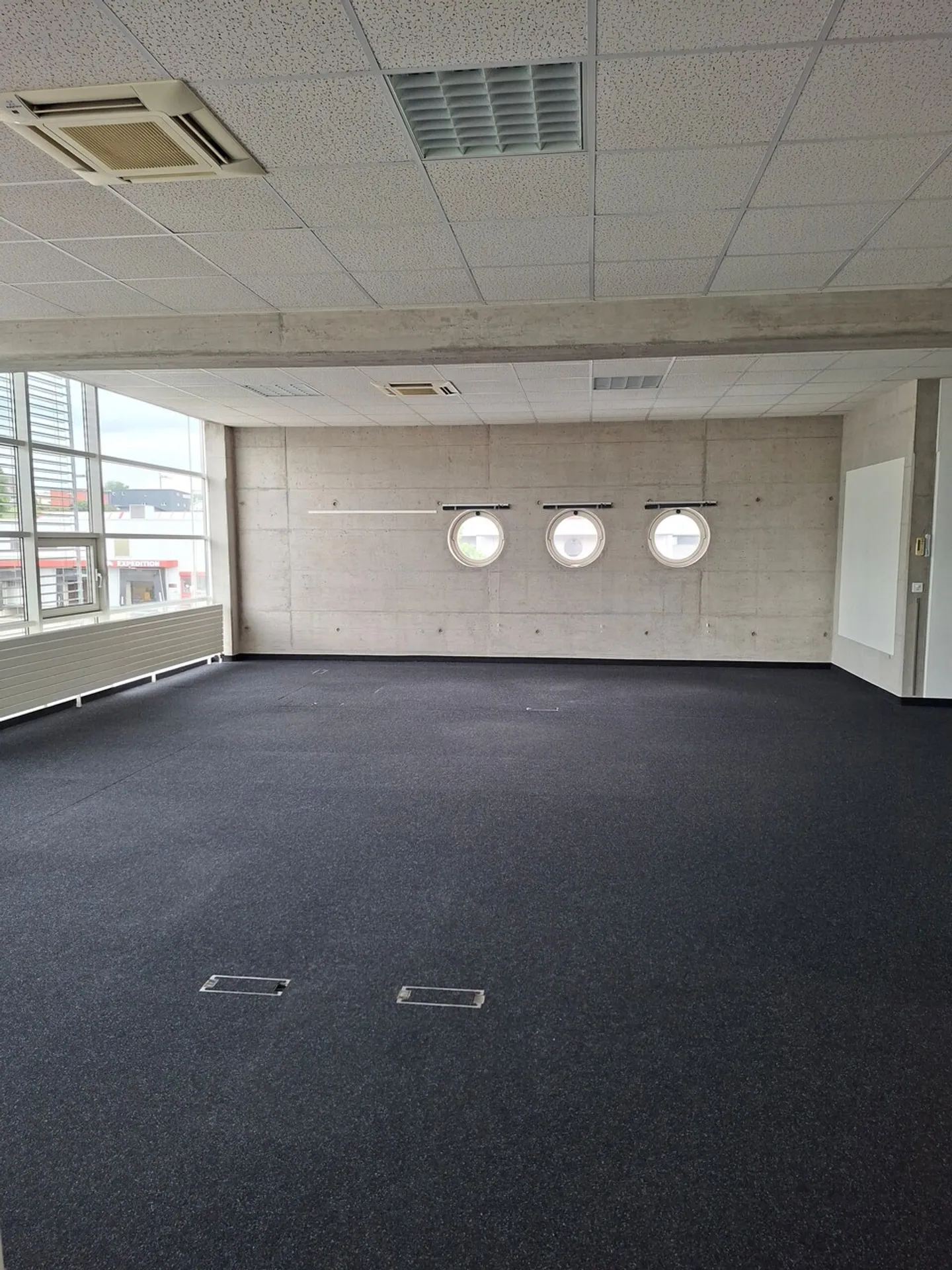 Zona industriale di Corminboeuf - Uffici di 132m2 - Foto 1 di 11
