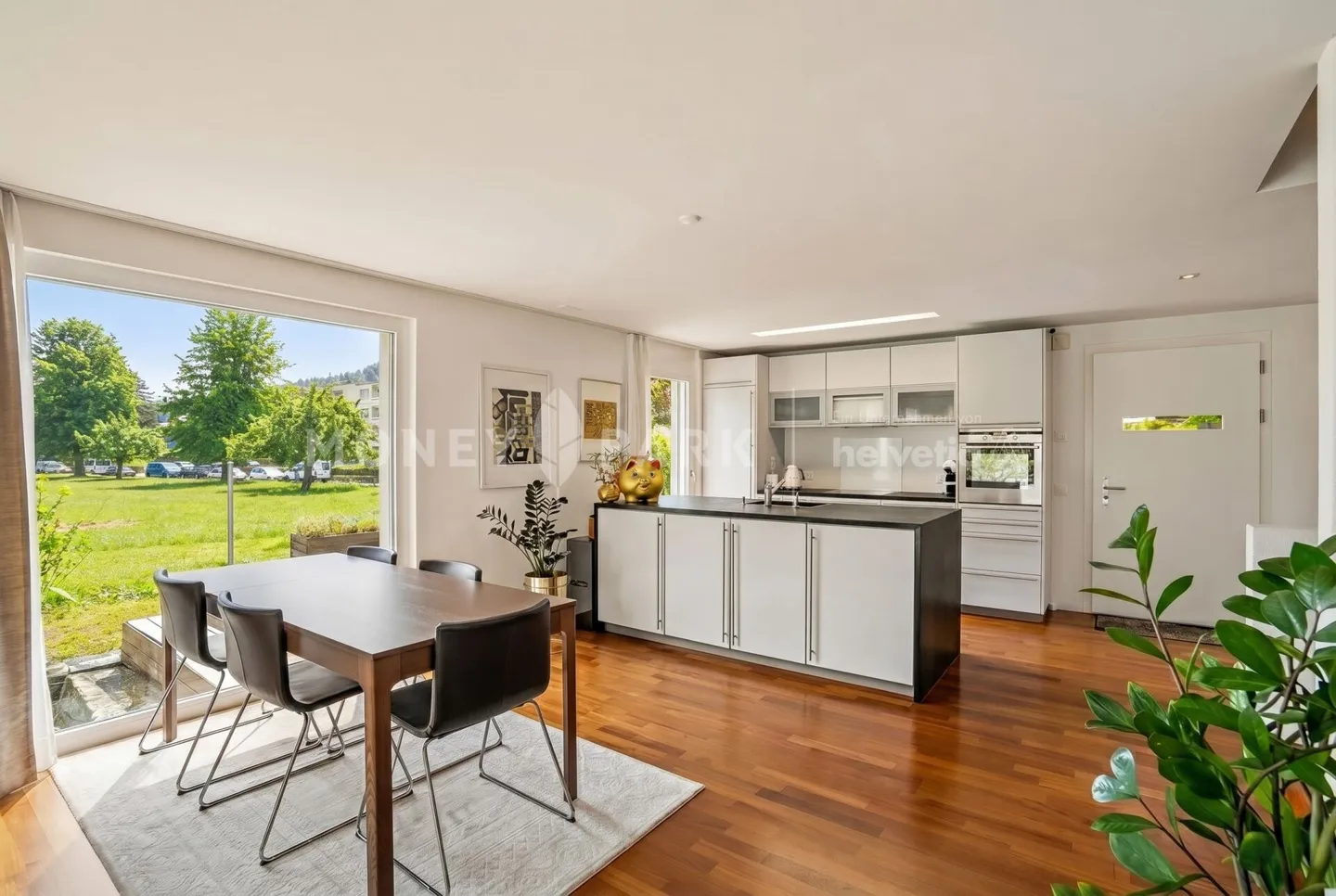 Stilvolles Doppelhaus - Foto 3 von 9