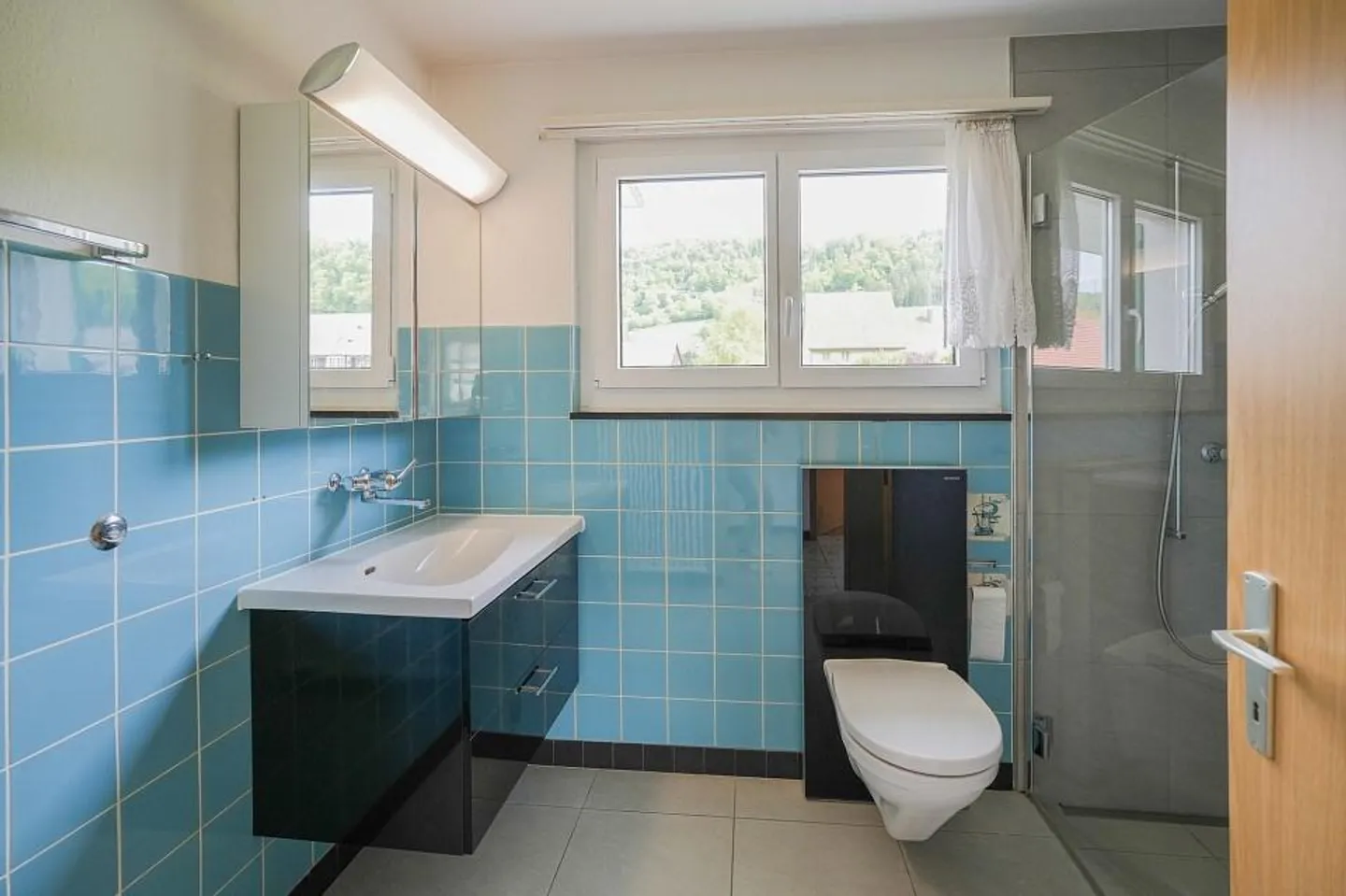 Detached 5.5 Room Single-Family House with Large Garden - Photo 7 of 13
