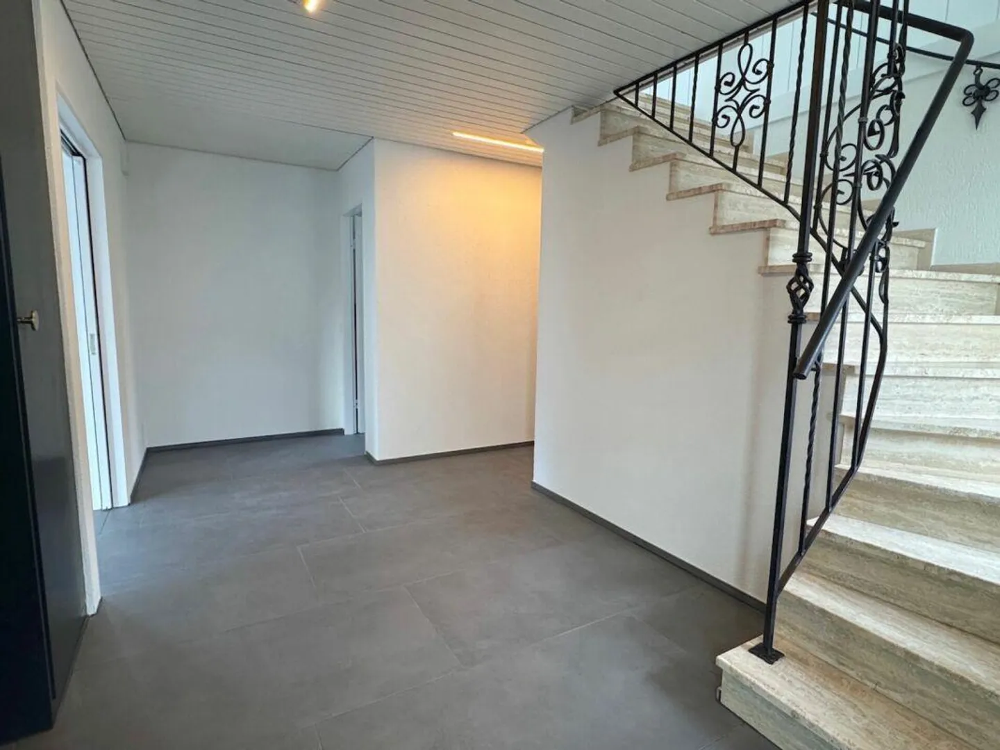 Freistehendes Einfamilienhaus mit Aussicht - Foto 5 von 18