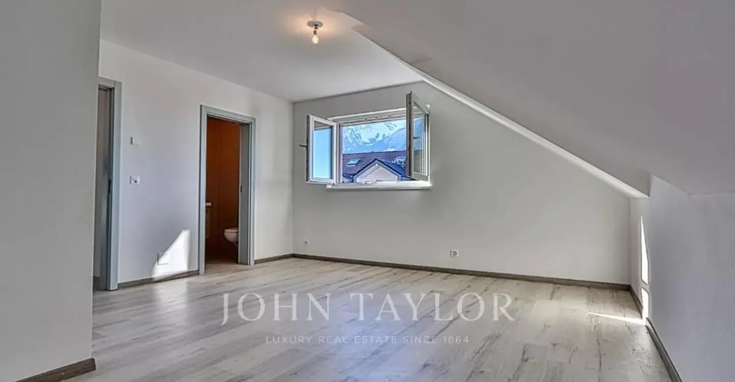 Appartamento attico duplex di 5,5 locali - Foto 5 di 11