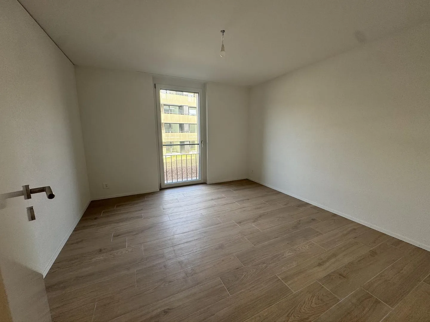 05650 - Appart. 3œ PCES - IMP. CHAMP-RIOND 18 - MATRAN - Foto 3 di 11