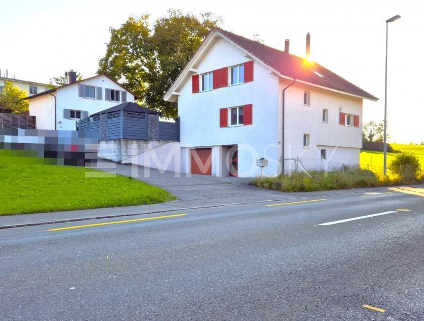 Single house for sale - Photo 1 of 5