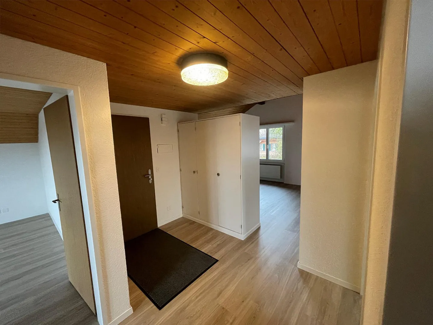 Appartamento luminoso e affascinante di 3,5 stanze - Foto 1 di 8