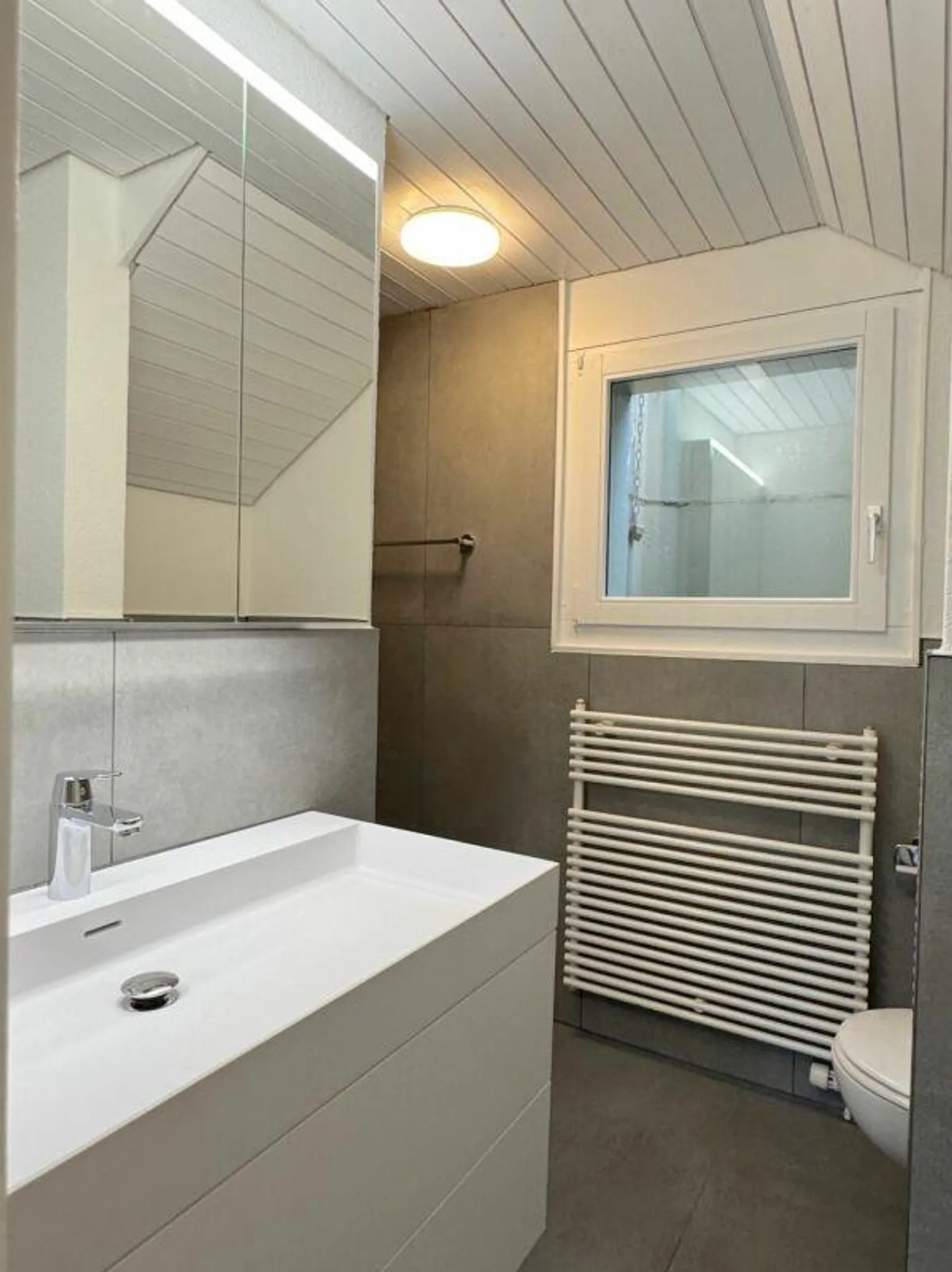 Freistehendes Einfamilienhaus mit Aussicht - Foto 17 von 18