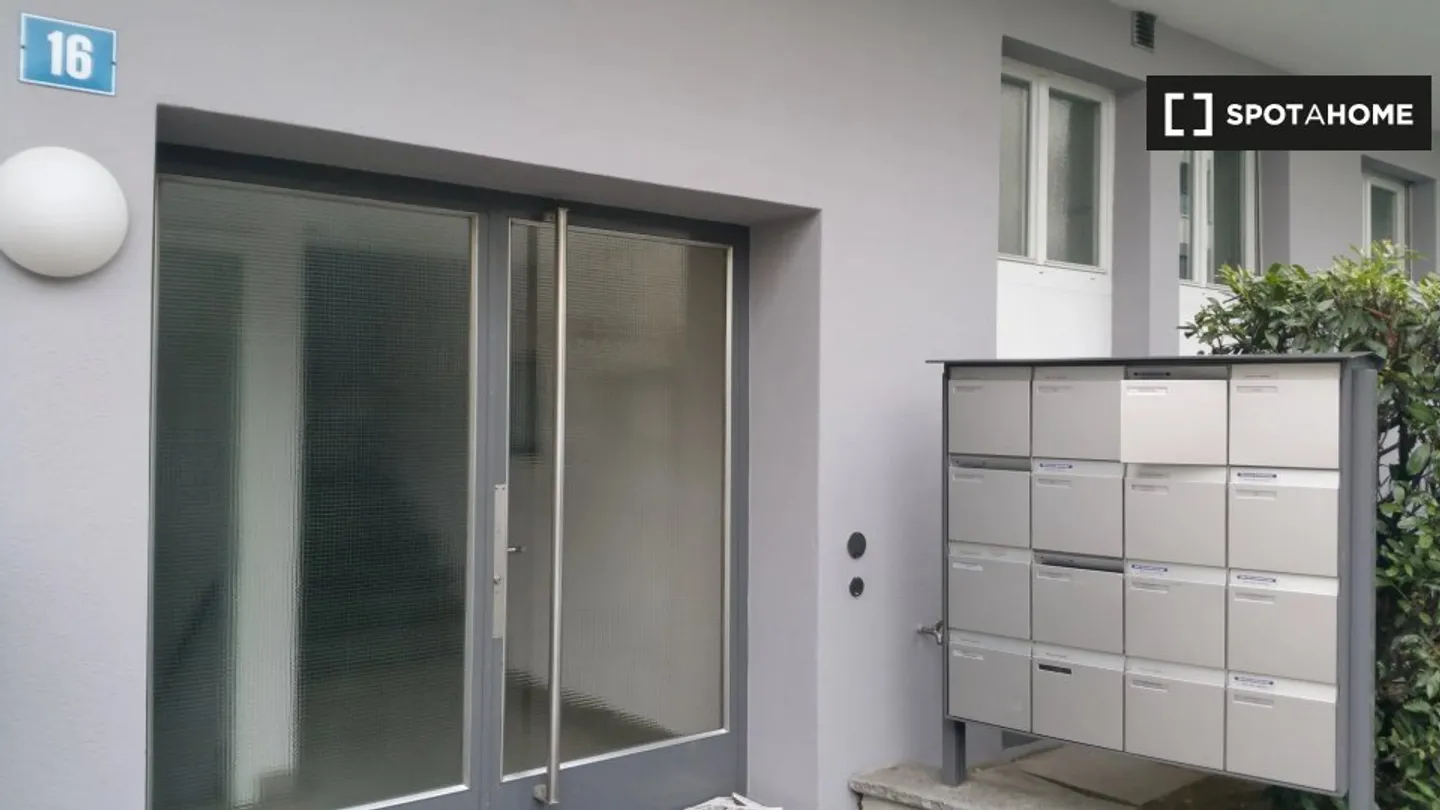 Charmant Appartement à Zurich - Photo 2 sur 11