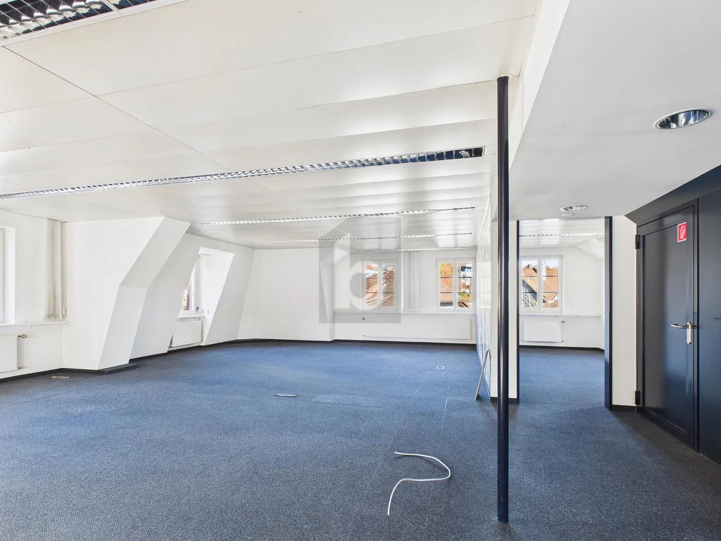 Office space for rent - Photo 4 of 6