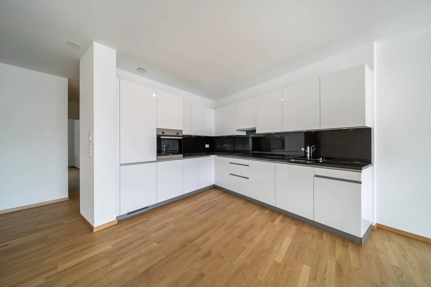 Appartement spacieux et lumineux de 3,5 pièces - Photo 5 sur 12