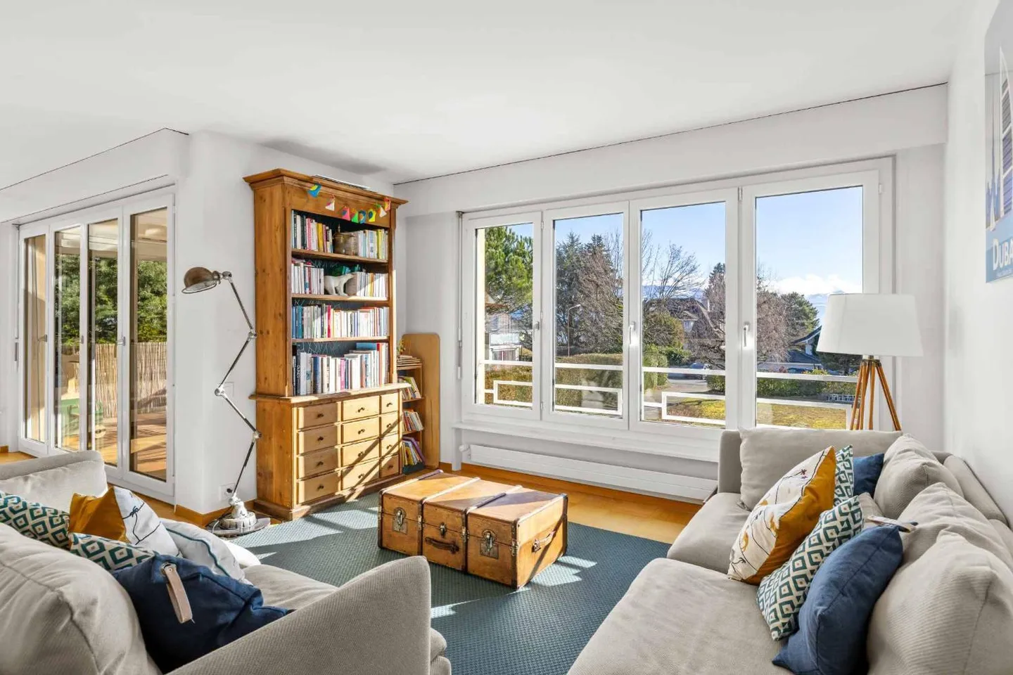 Appartement spacieux dans un environnement calme et verdoyant - Photo 1 sur 7