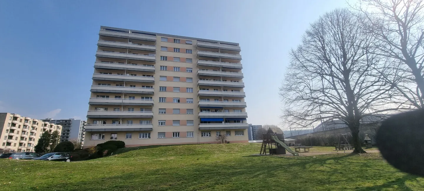 Appartamento angolare - 4 stanze - Da ristrutturare - Foto 4 di 8