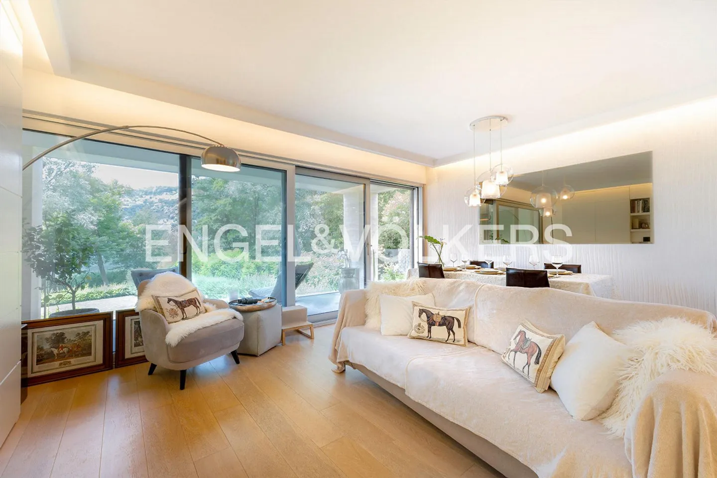 Raffinatezza e Relax direttamente al Lago - Foto 2 di 13