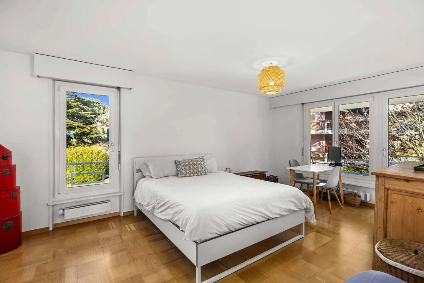 Appartement spacieux dans un environnement calme et verdoyant - Photo 6 sur 7