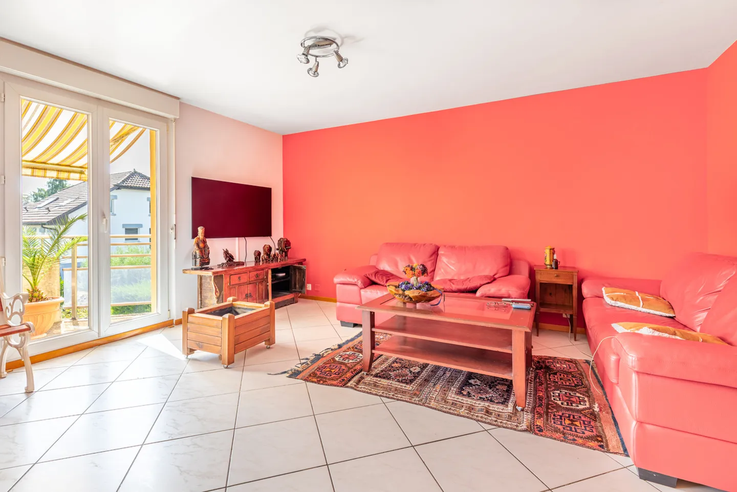 Very bright! Quiet and green! - Photo 4 of 11