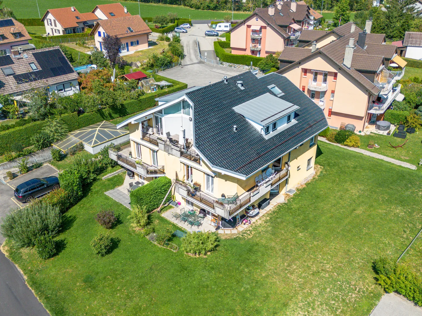 Very bright! Quiet and green! - Photo 10 of 11