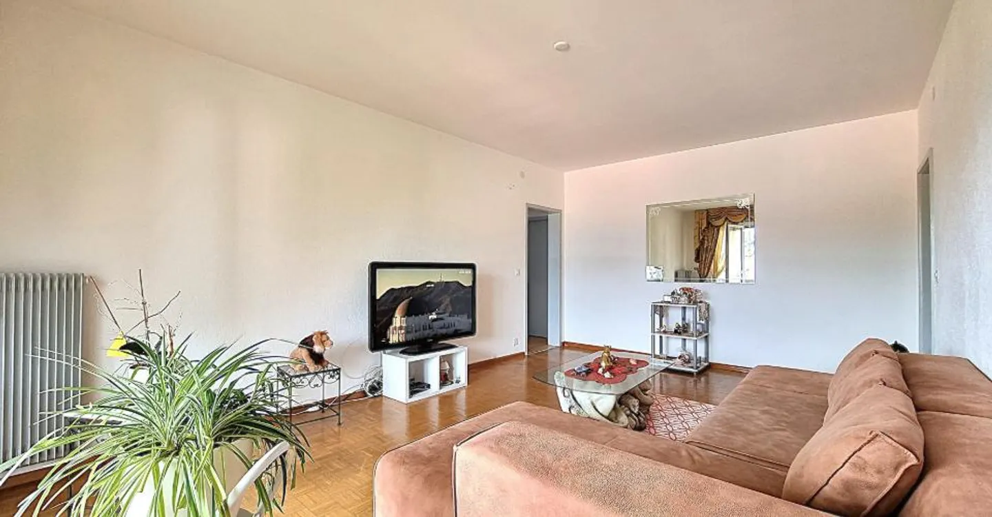 4-room apartment with balcony in La Tour-de-Peilz - Photo 3 of 7