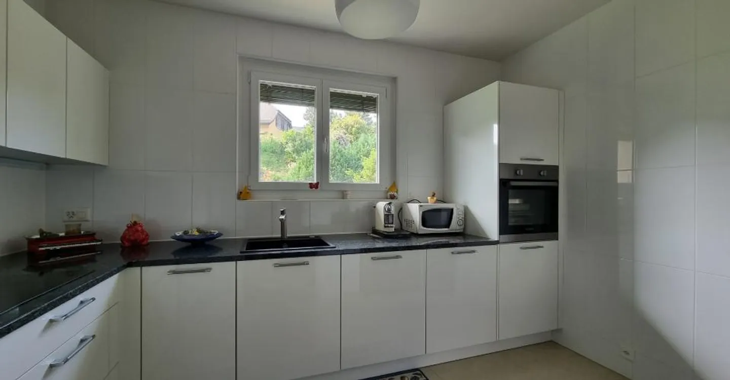 4-room apartment with balcony in La Tour-de-Peilz - Photo 1 of 7