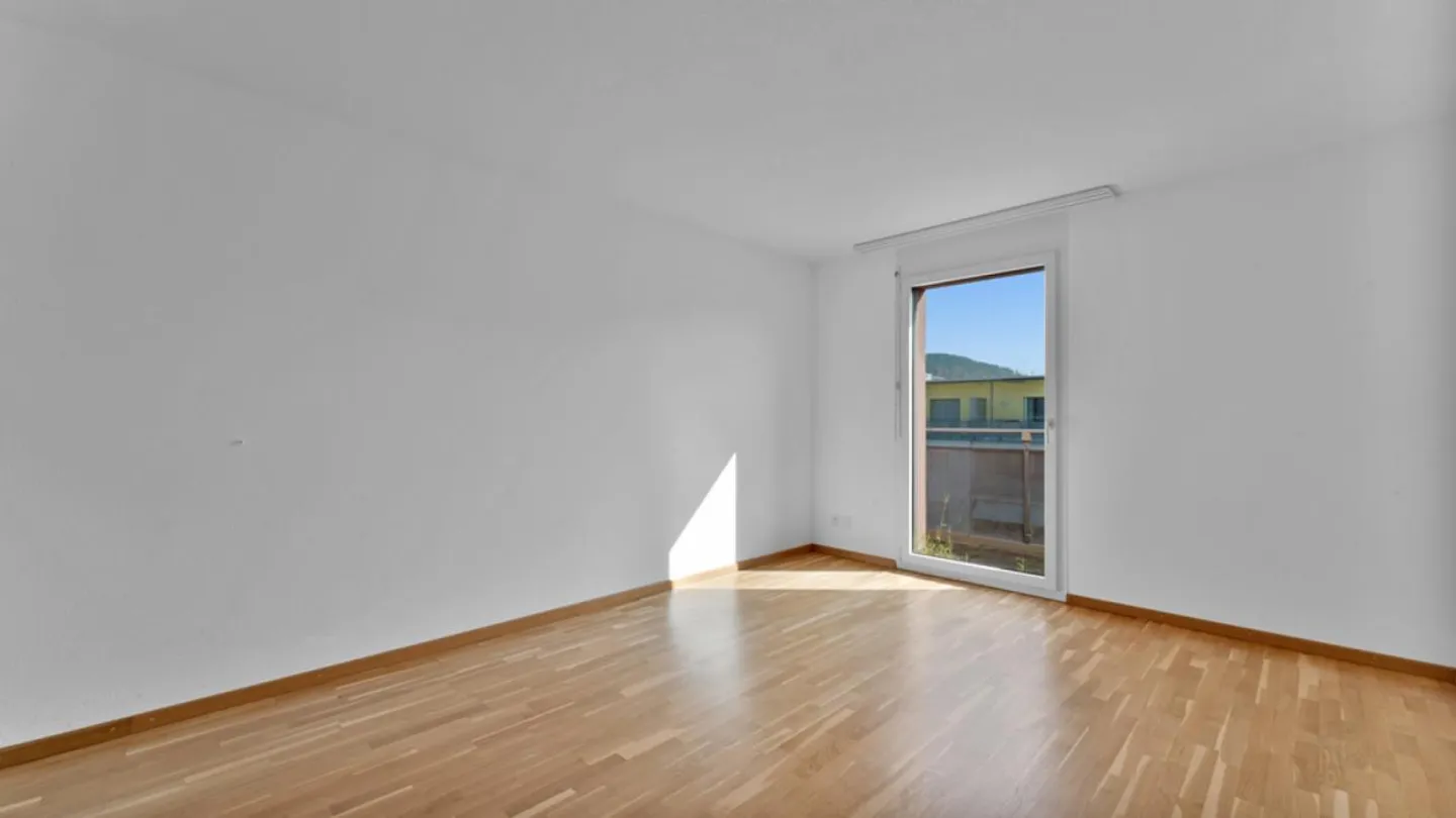 Appartamento spazioso in un quartiere adatto alle famiglie - Foto 8 di 9
