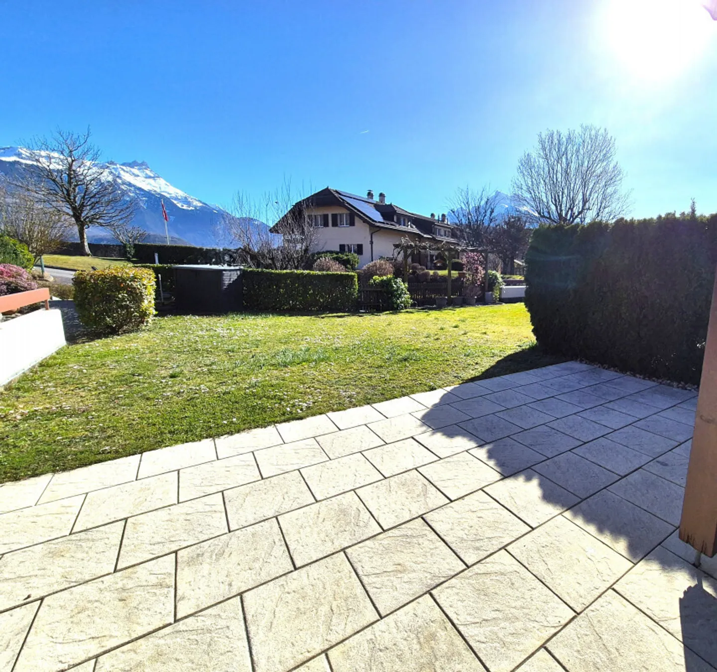 Maison mitoyenne de 4,5 pièces, terrasse-jardin et garage à St-Triphon/Ollon  - Photo 1 sur 12