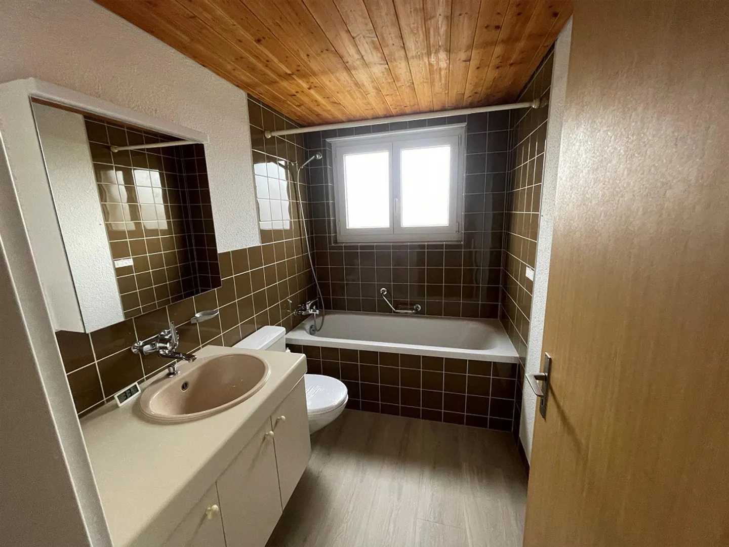 Appartamento luminoso e affascinante di 3,5 stanze - Foto 6 di 8