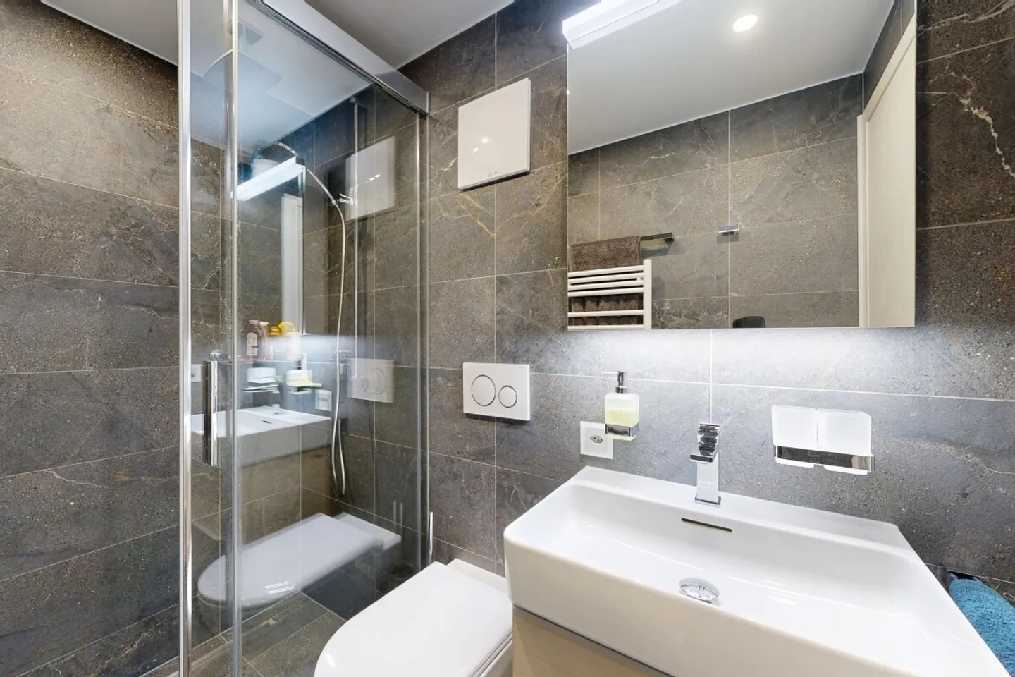 Charming Apartment in Former Barn - Photo 11 of 13