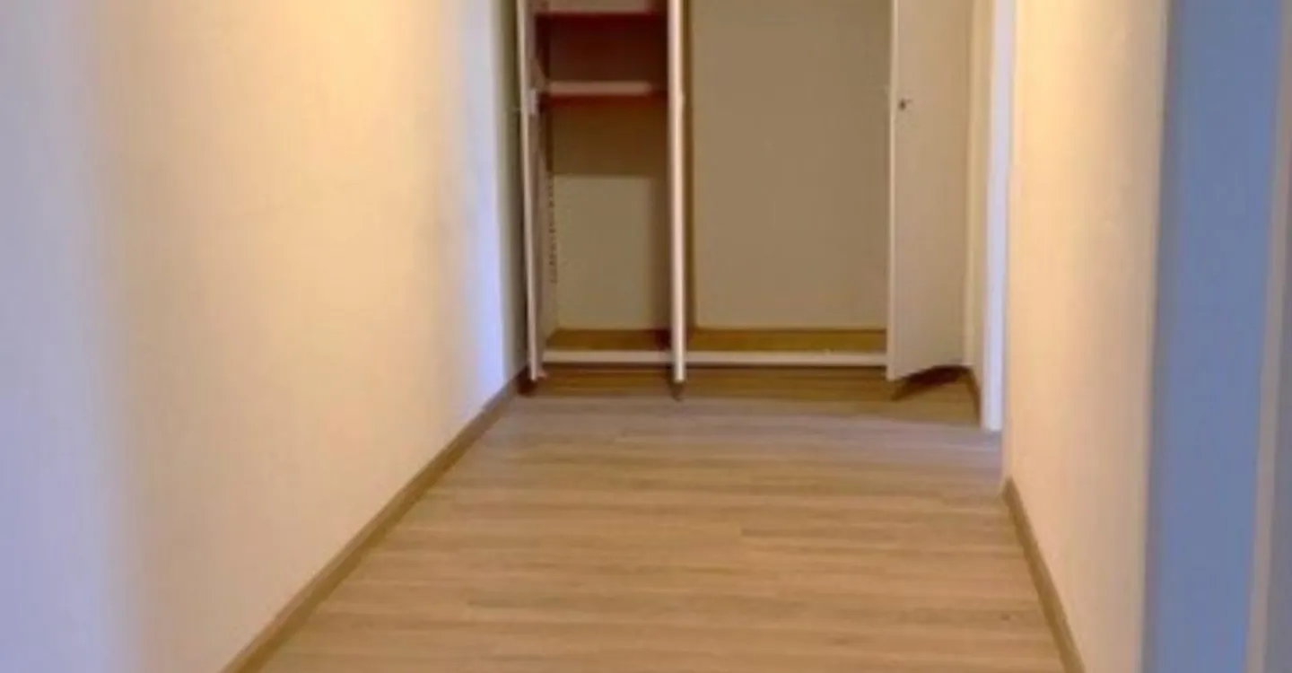Cozy Apartment in Central Location - Photo 7 of 7