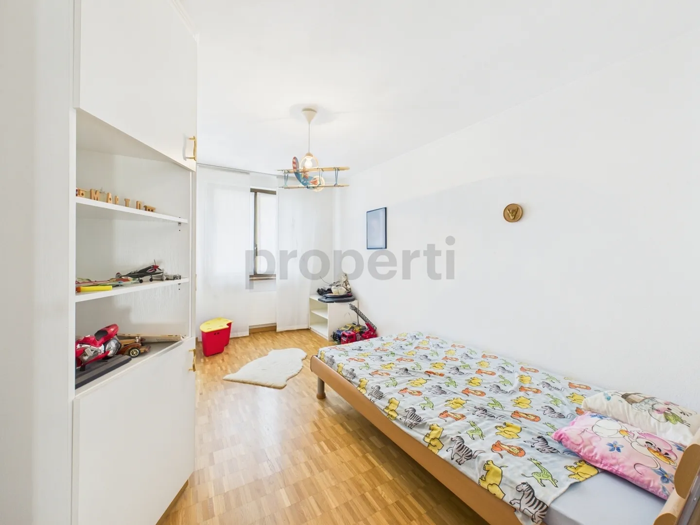 Cozy single-family home with breathtaking views of Lake Maggiore in Brissago - Photo 9 of 13