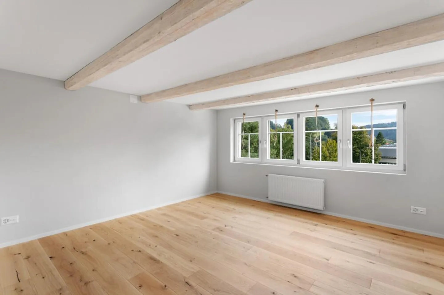 Unique Living & Working in Prime Location - Photo 6 of 11