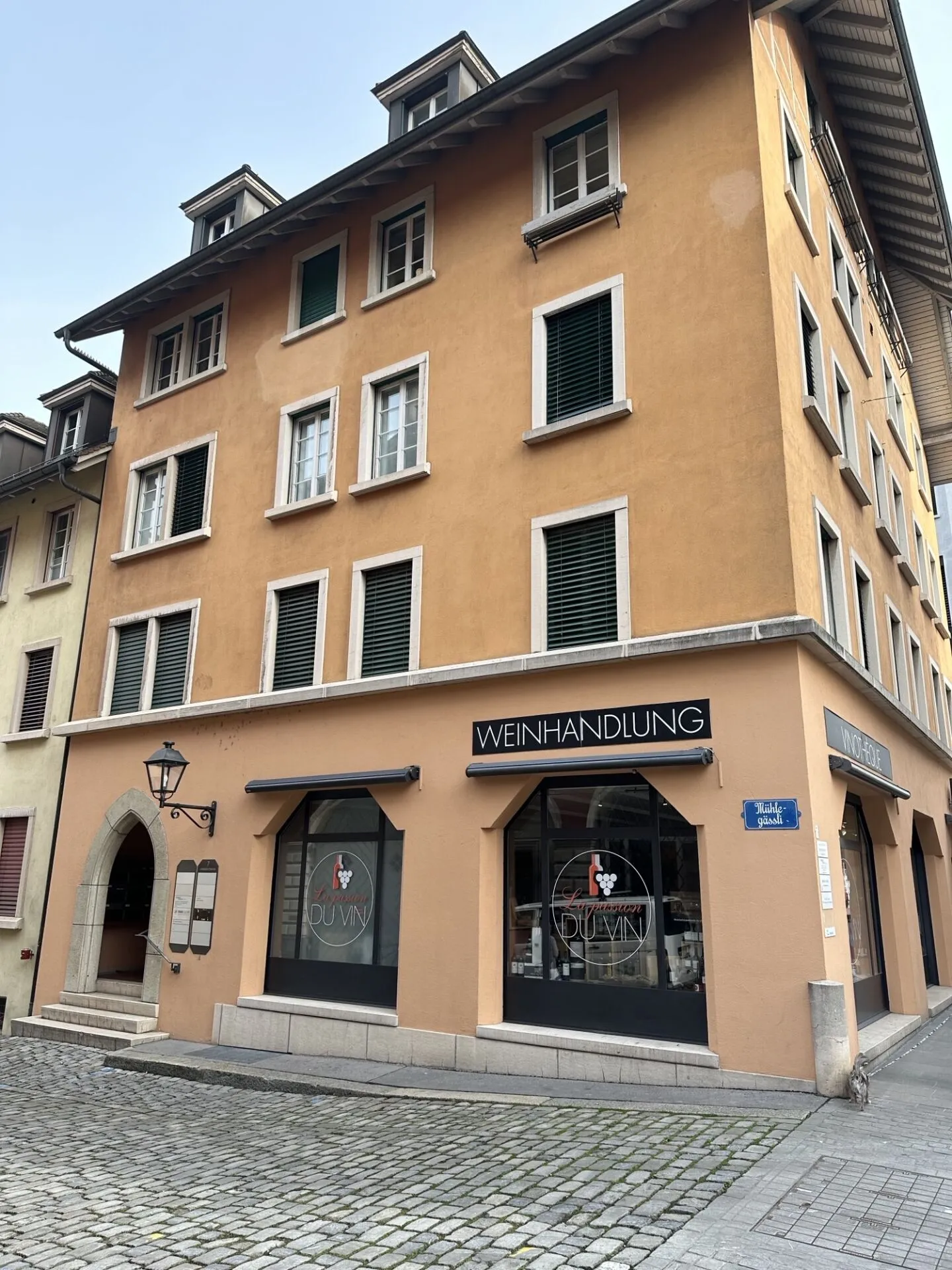Circa 120 m2 di uffici / studi nella città vecchia di Aarau - Foto 1 di 2