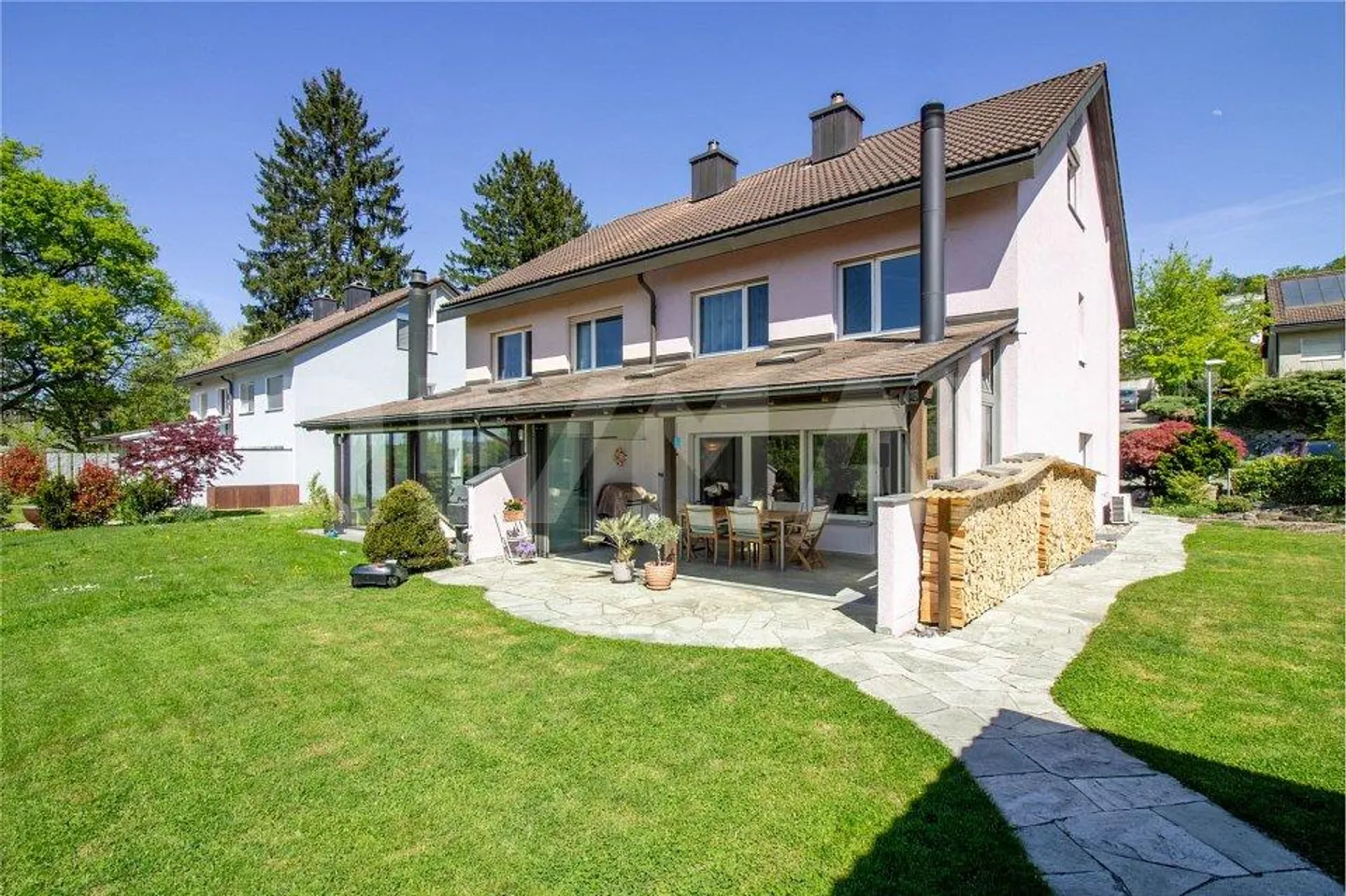 Charmantes Doppelhaus - Foto 2 von 13