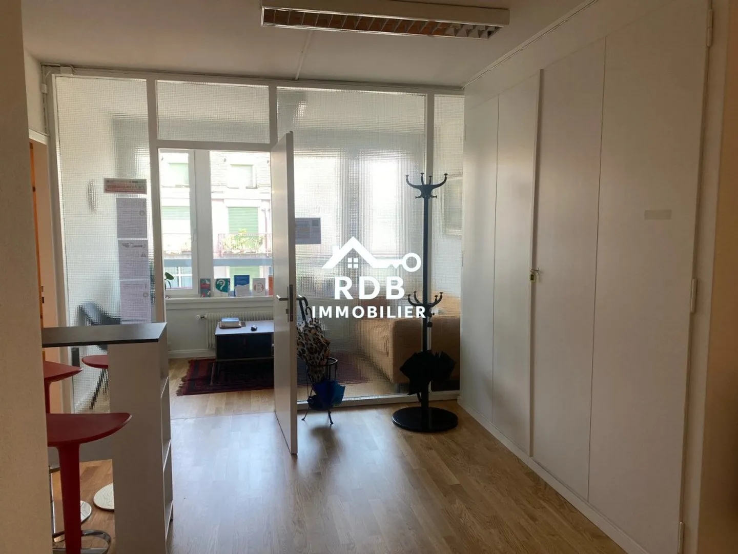 ZU VERMIETEN - Nations / Gare - Büro von etwa 180 m² (CHF 28,30 pro m2) - Foto 2 von 6