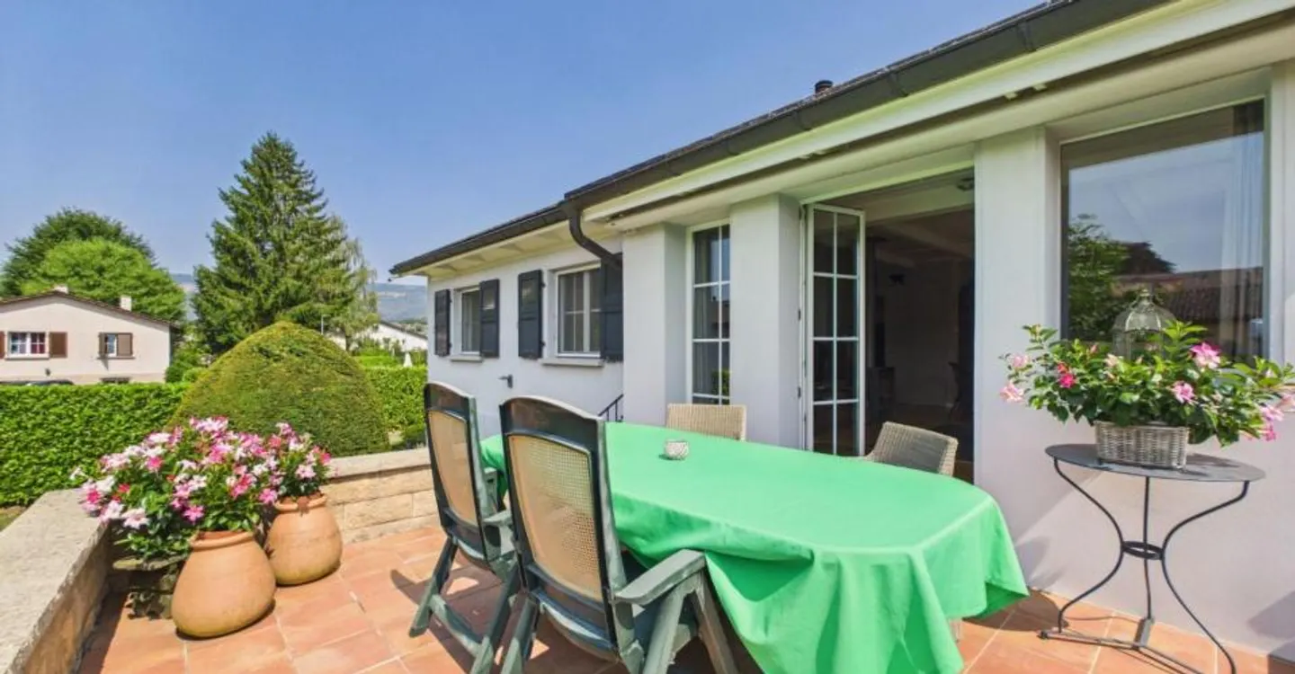 Individual Villa - Photo 1 of 12