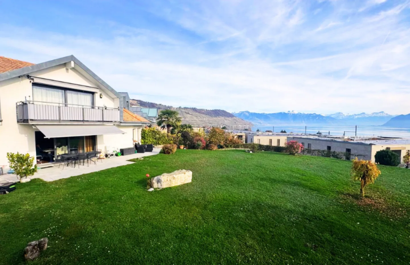 Apartment with terrace 3.5 rooms - Photo 2 of 6