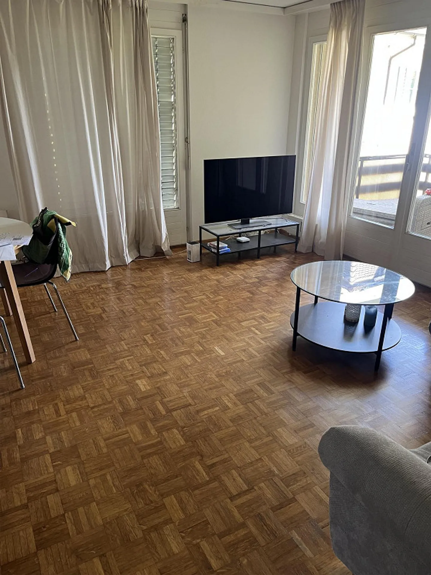 2.5 Room Apartment - Photo 3 of 4