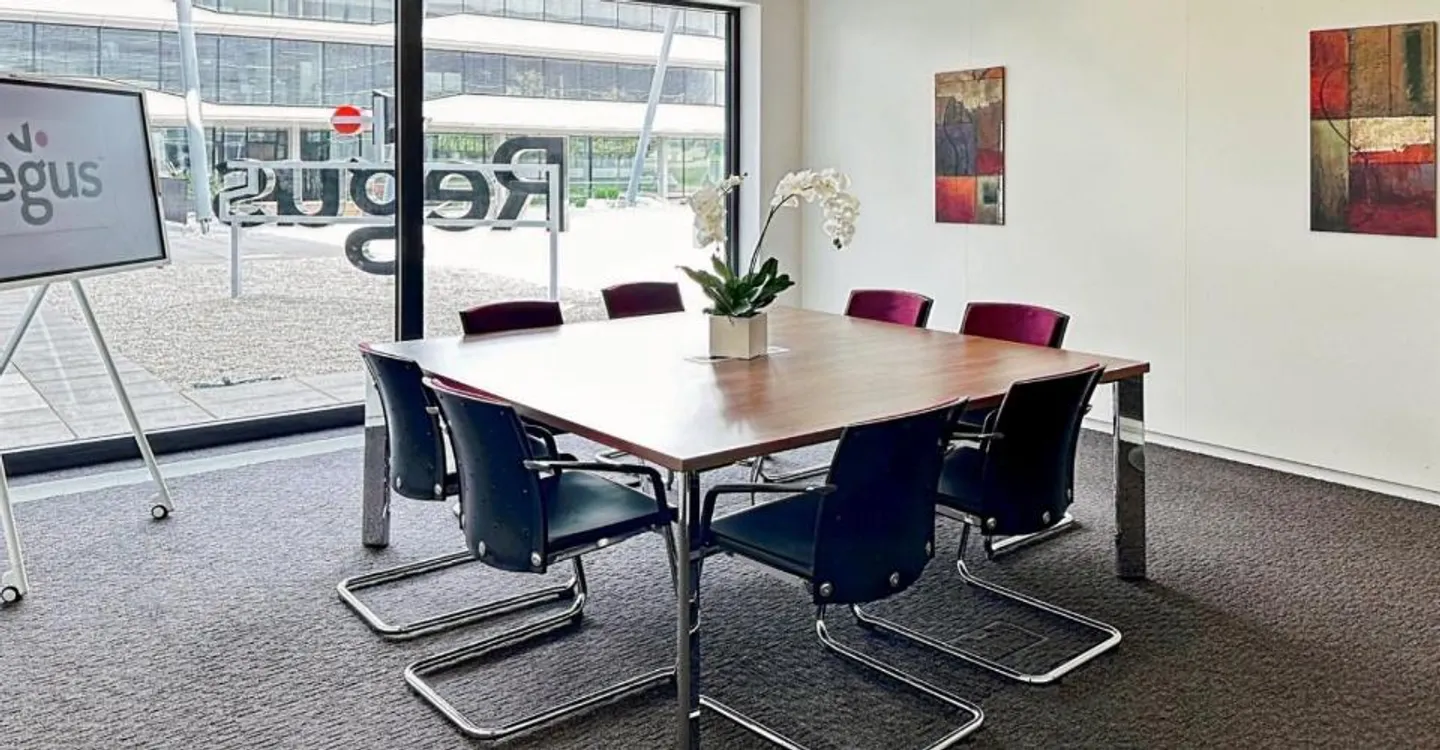 Ufficio open space tutto incluso presso Regus Business Park - Foto 1 di 8