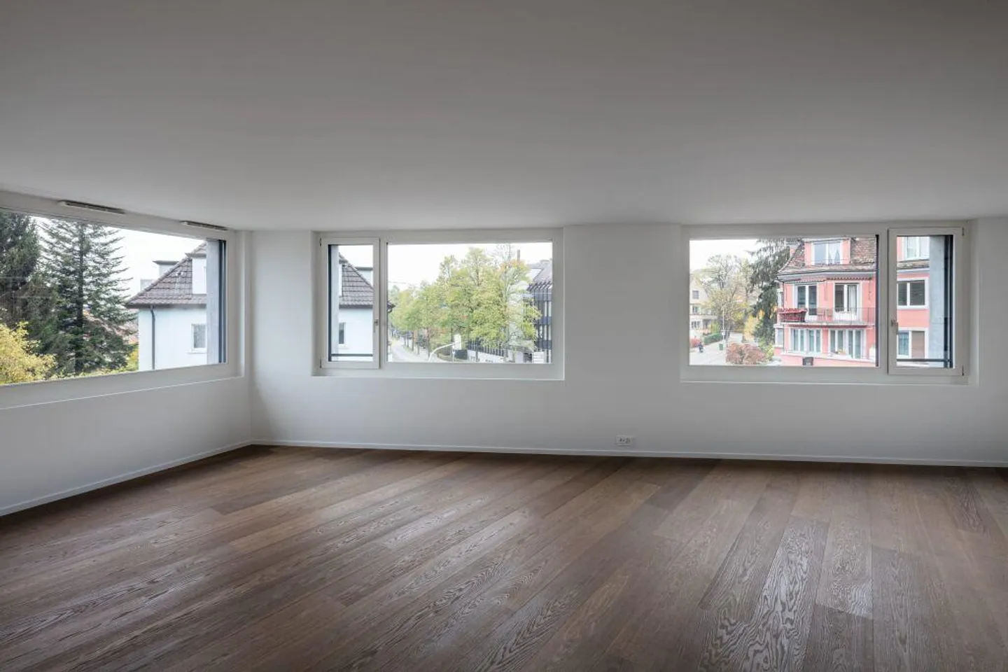 Appartement exclusif de 2,5 pièces à louer immédiatement ! - Photo 3 sur 9