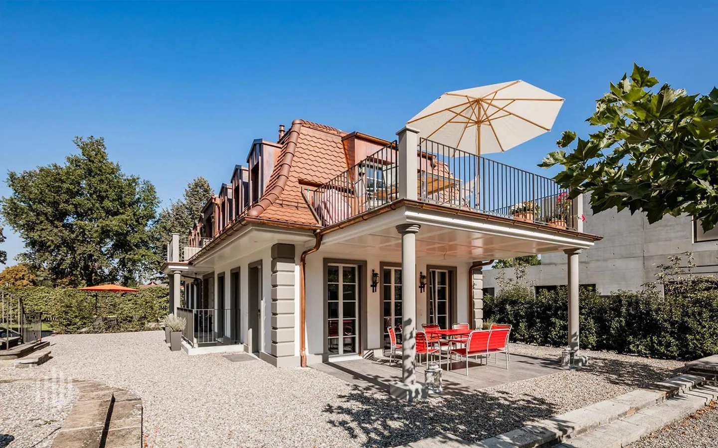 ImmoWyss - Villa neobarocca con dipendenza, padiglione e accesso al lago - Foto 8 di 12