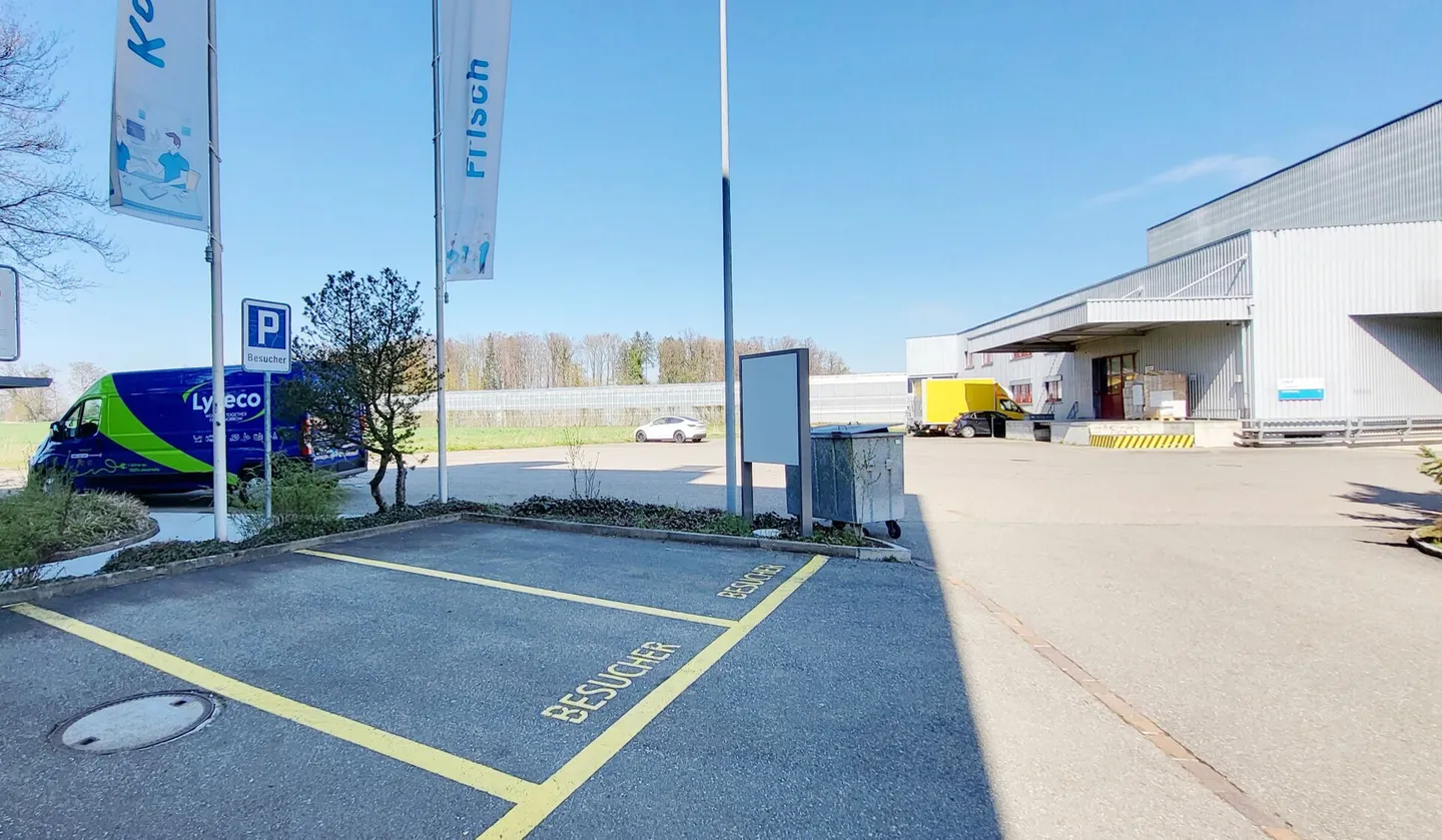 Uffici singoli luminosi e ristrutturati - vicino alla stazione! - Foto 10 di 11