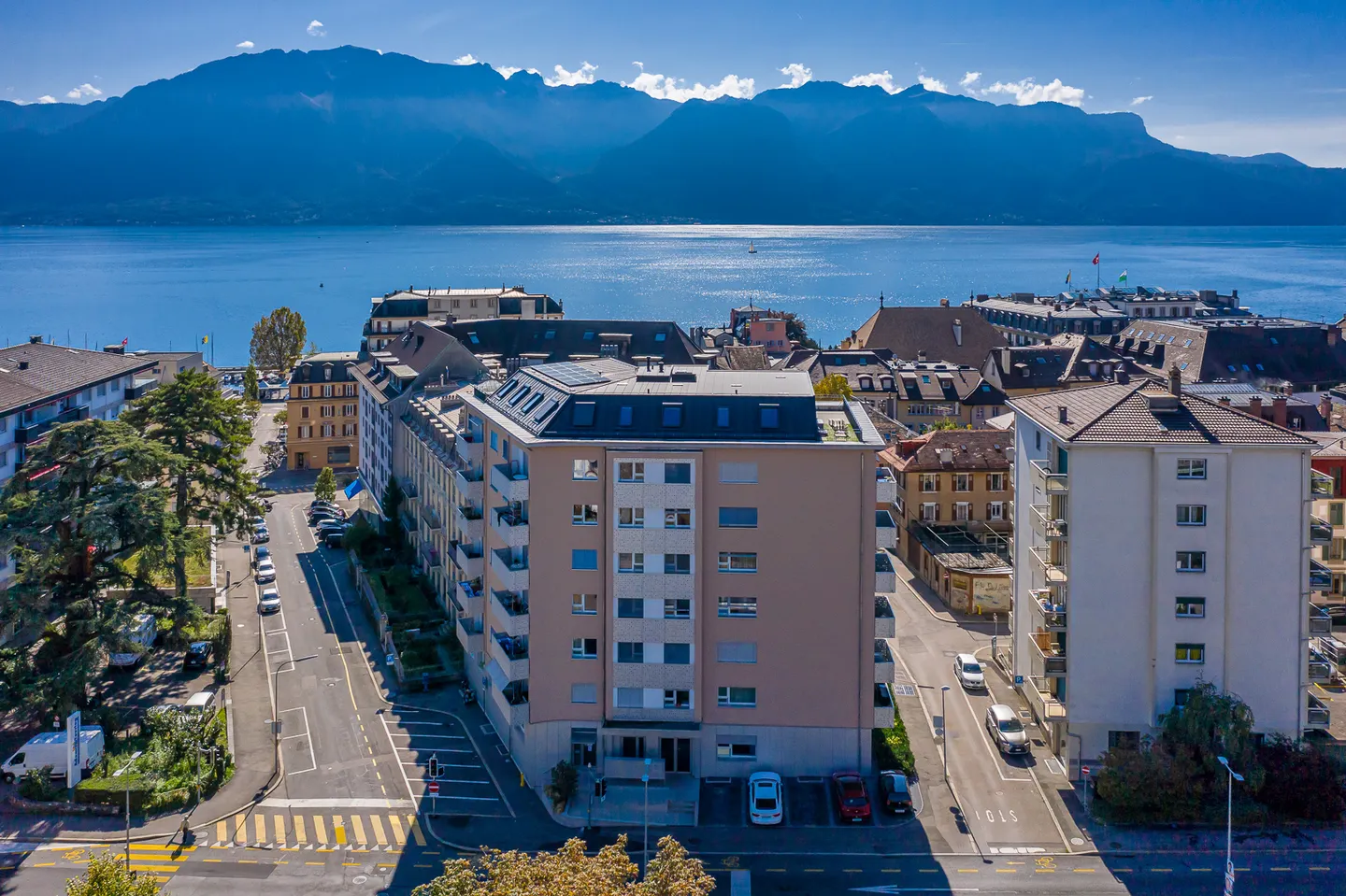 Appartement avec vue sur le lac - Photo 2 sur 3