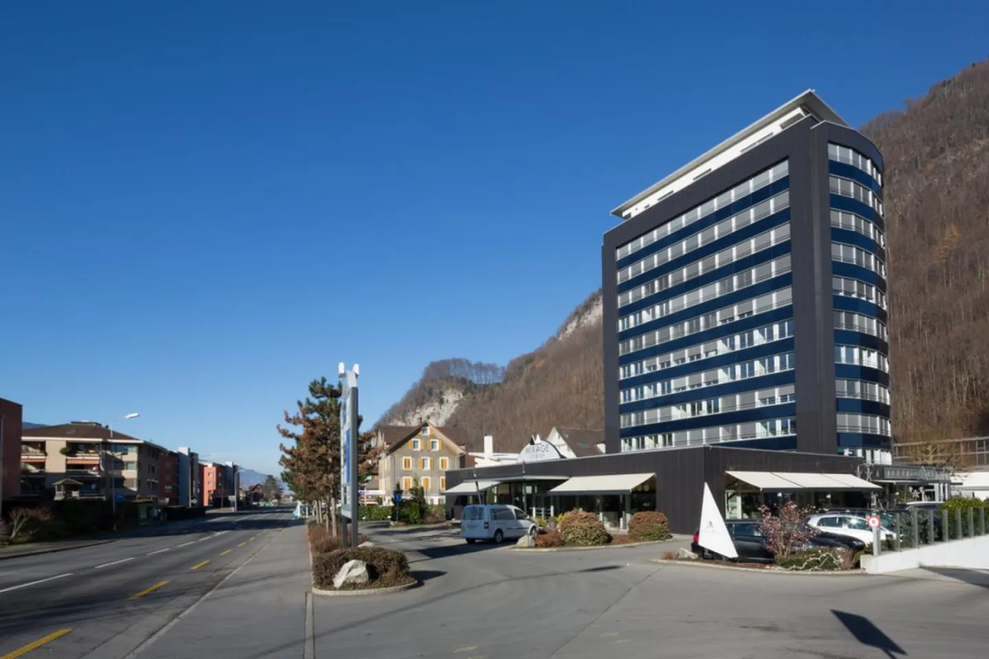 Posti di lavoro in una posizione perfetta! - Foto 2 di 6